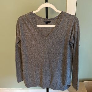 Gray American Eagle long sleeve sweater